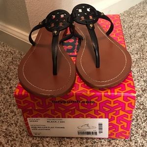Tory Burch mini Miller flat thong 8.5